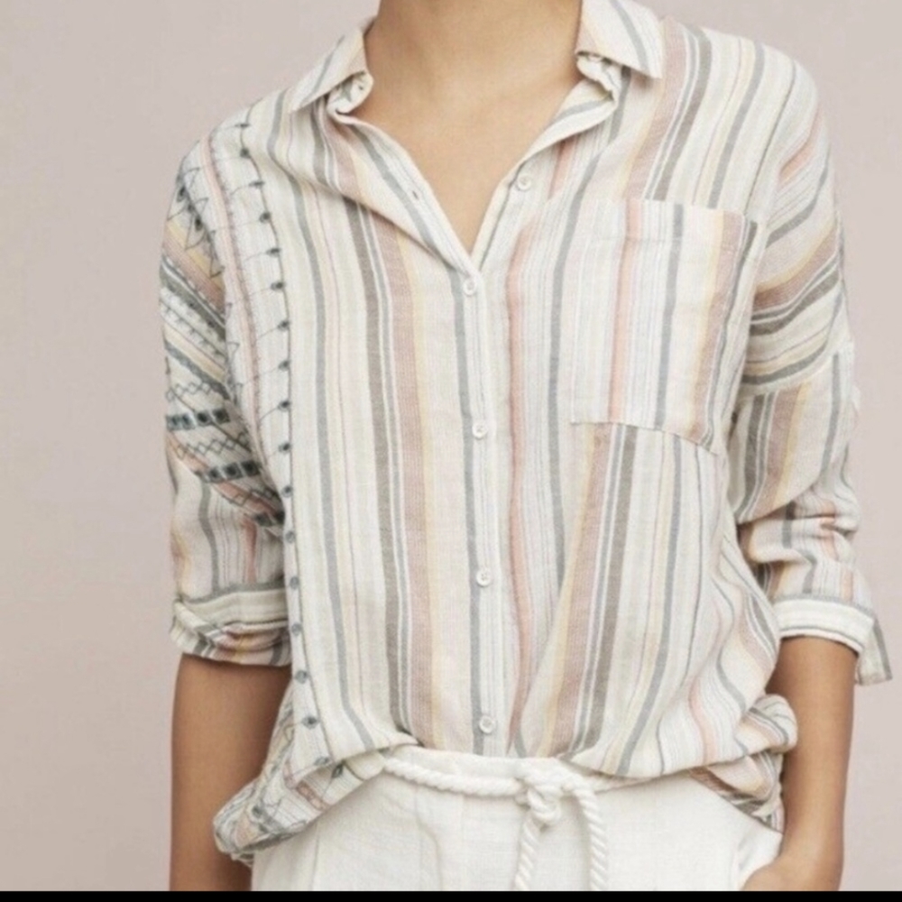 Anthropologie Akemi+ Kin stripped button down